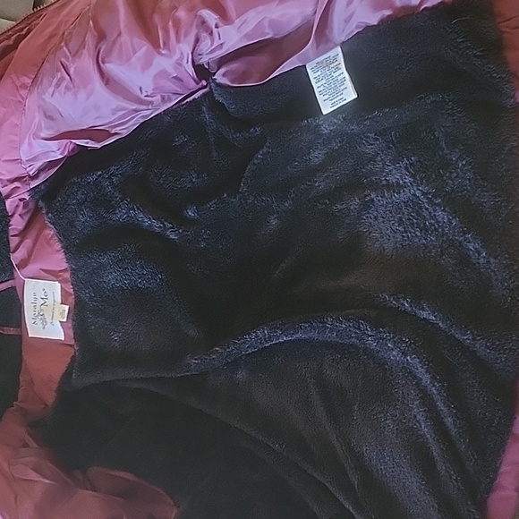 NWT Maralyn & Me Wine Hooded Cozy Puffer Coat With Faux Fur Trim Size XL - Picture 5 of 14